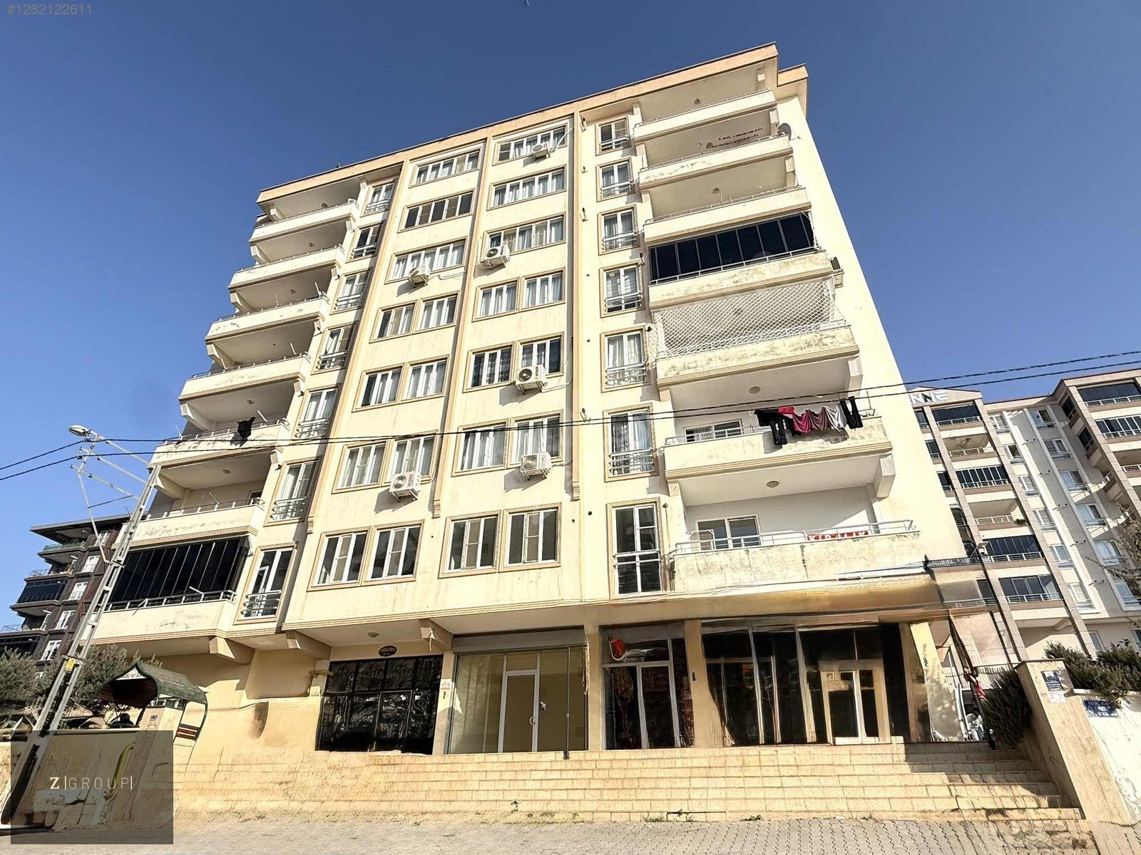 Z GROUP'DAN TERAS CAFE YOLU ÜZERİNDE BAKIMLI 3+1 DAİRE